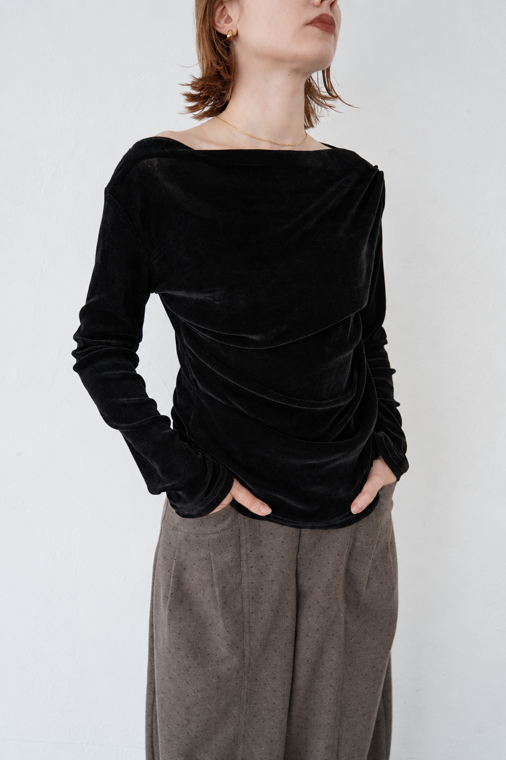【予約販売】10月上旬-発送　Unbalance gather sier velours tops