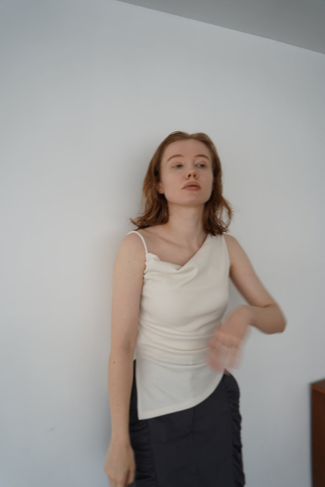 Drape asymmetry top