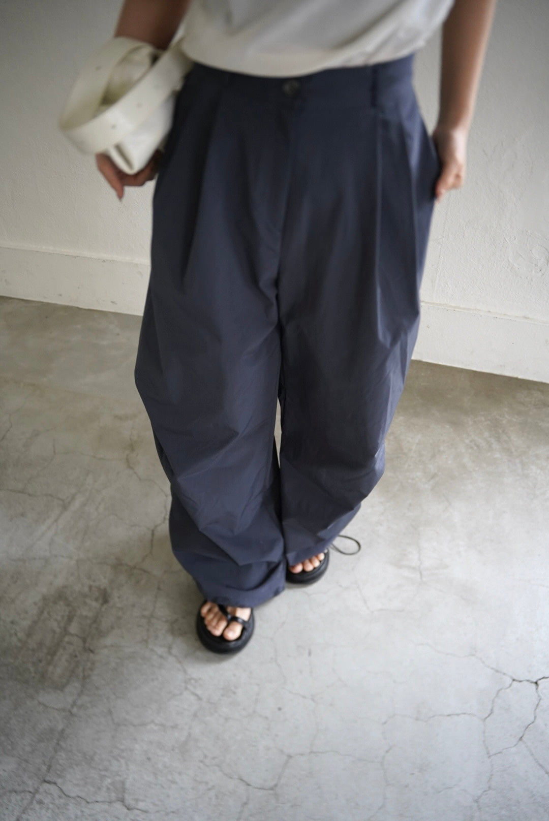 Water repellent parachute pants