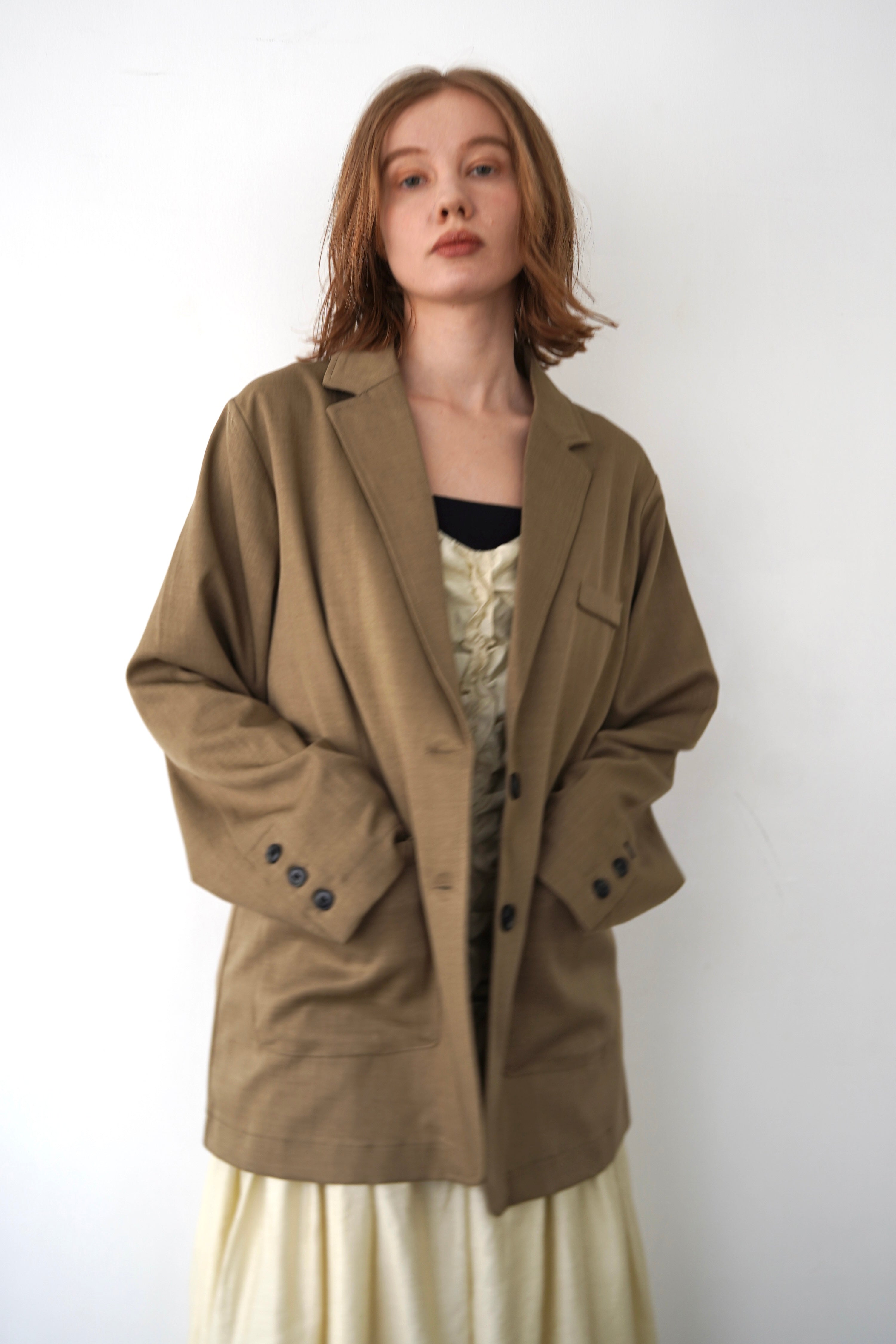 welinoa　Half cape short trench　エクリュ Green cape-style trench coat