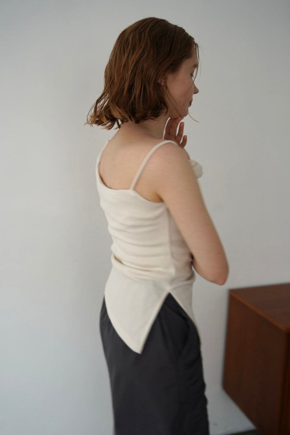 Drape asymmetry top