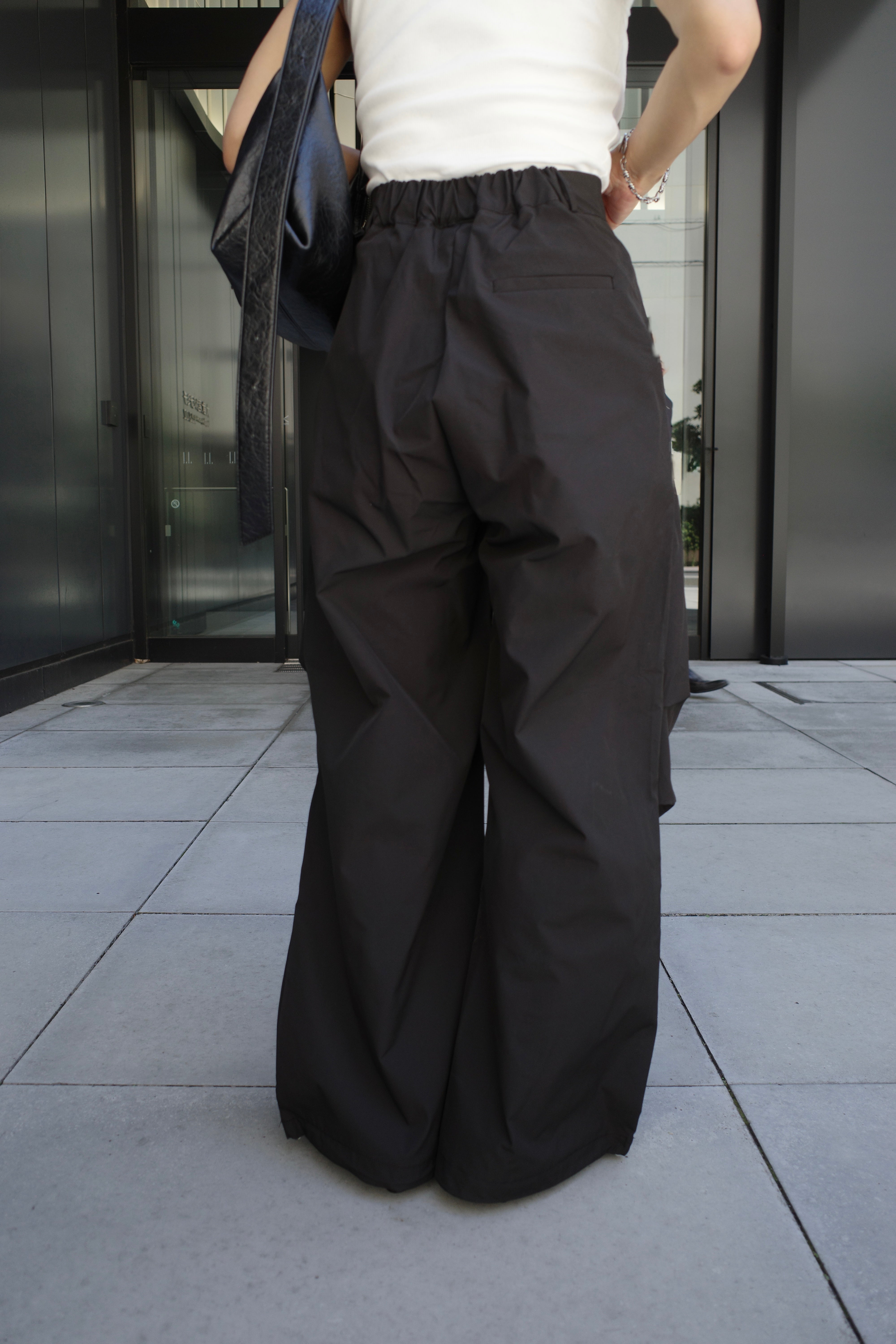 Water repellent parachute pants
