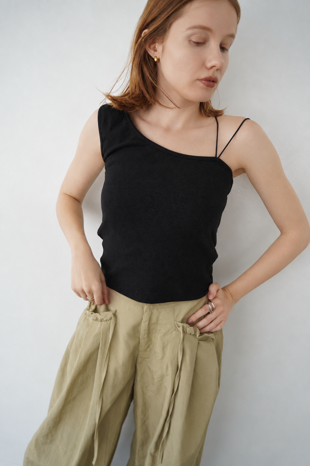 One shoulder lib top
