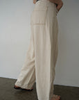 Belt curve denim pants