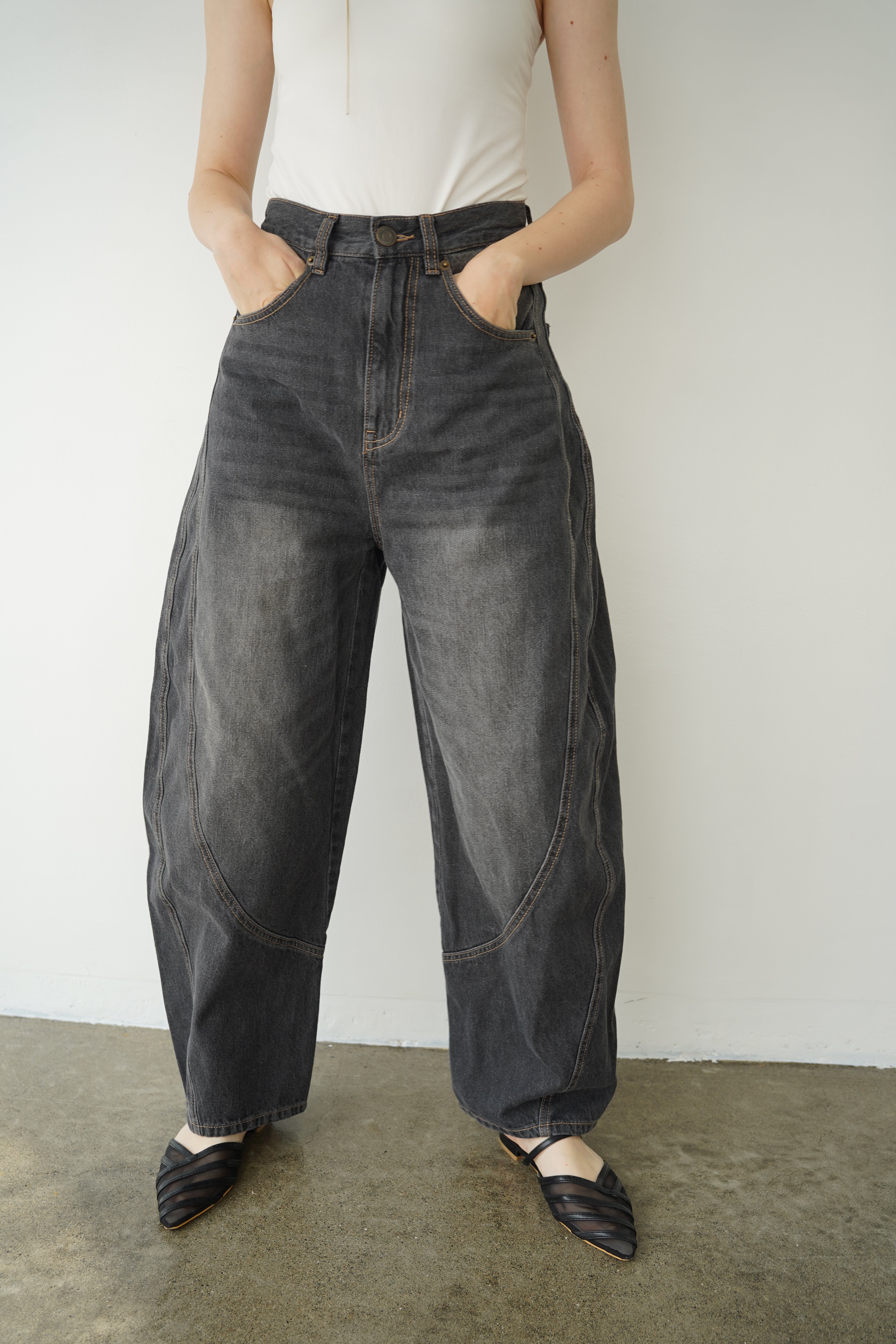 Curve balloon denim pants