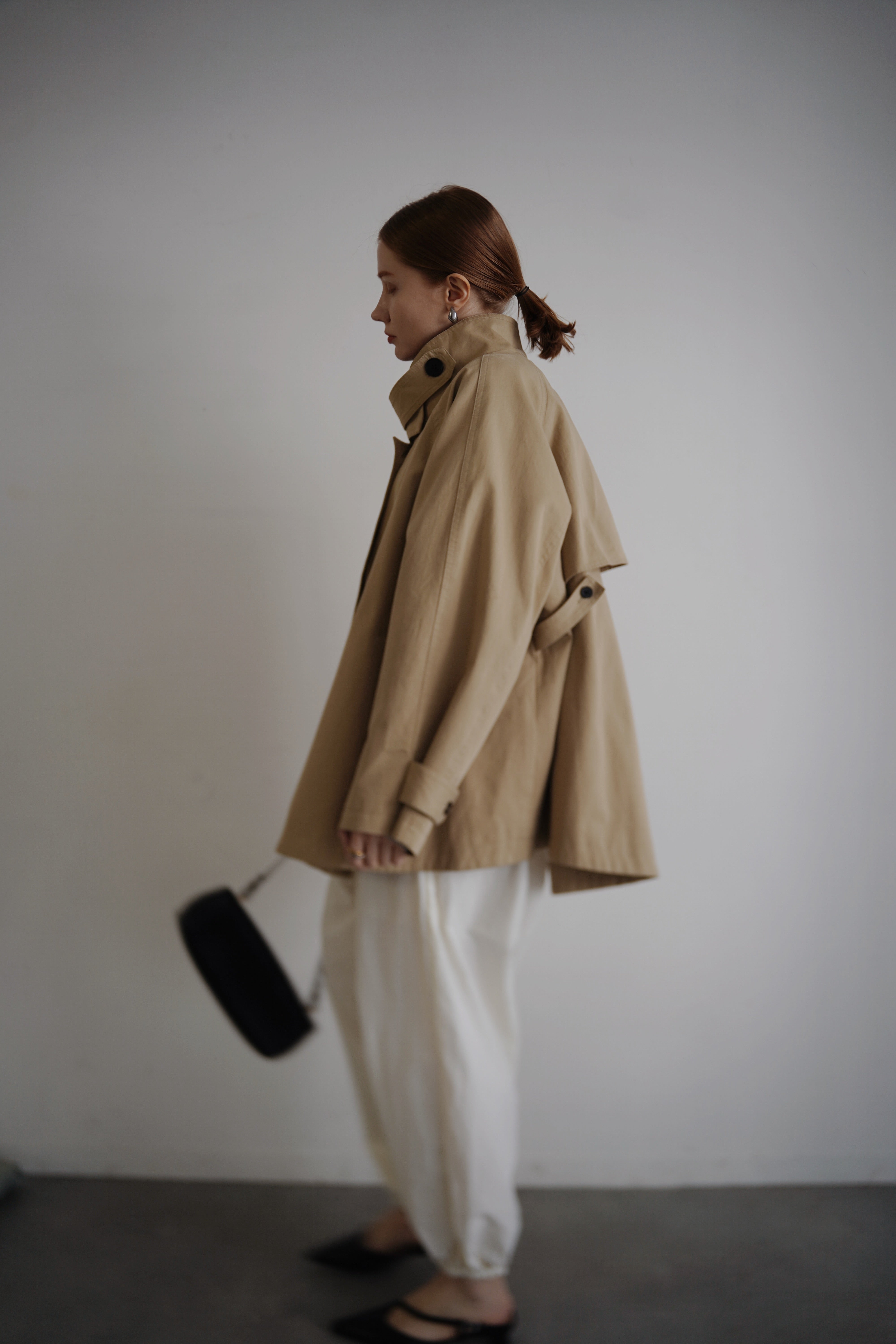 FLARE DESIGN TRENCH COAT ウェリノア FLARE DESIGN TRENCH COAT ウェリノア Feminine Flare Zip Up