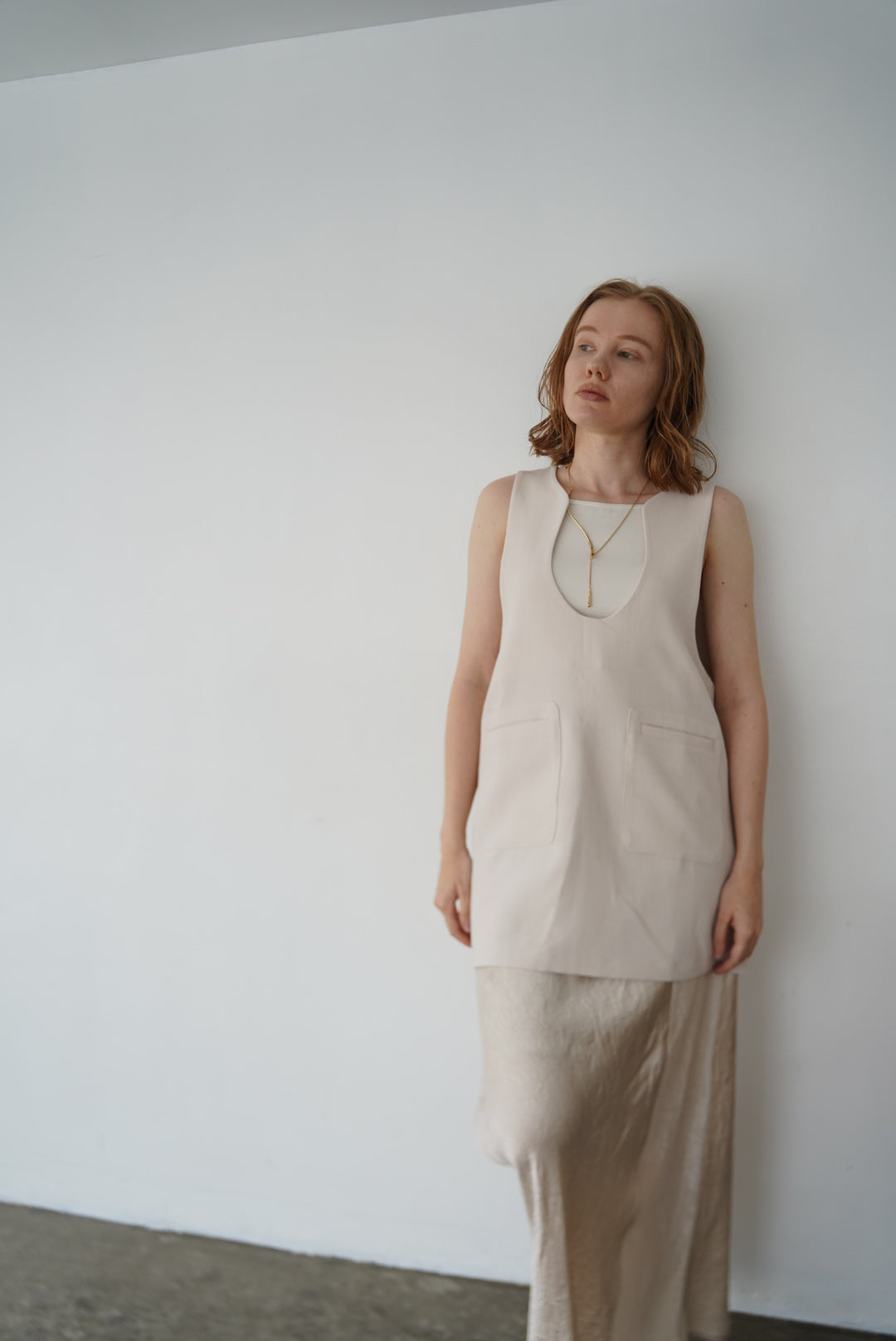 Wave neck vest