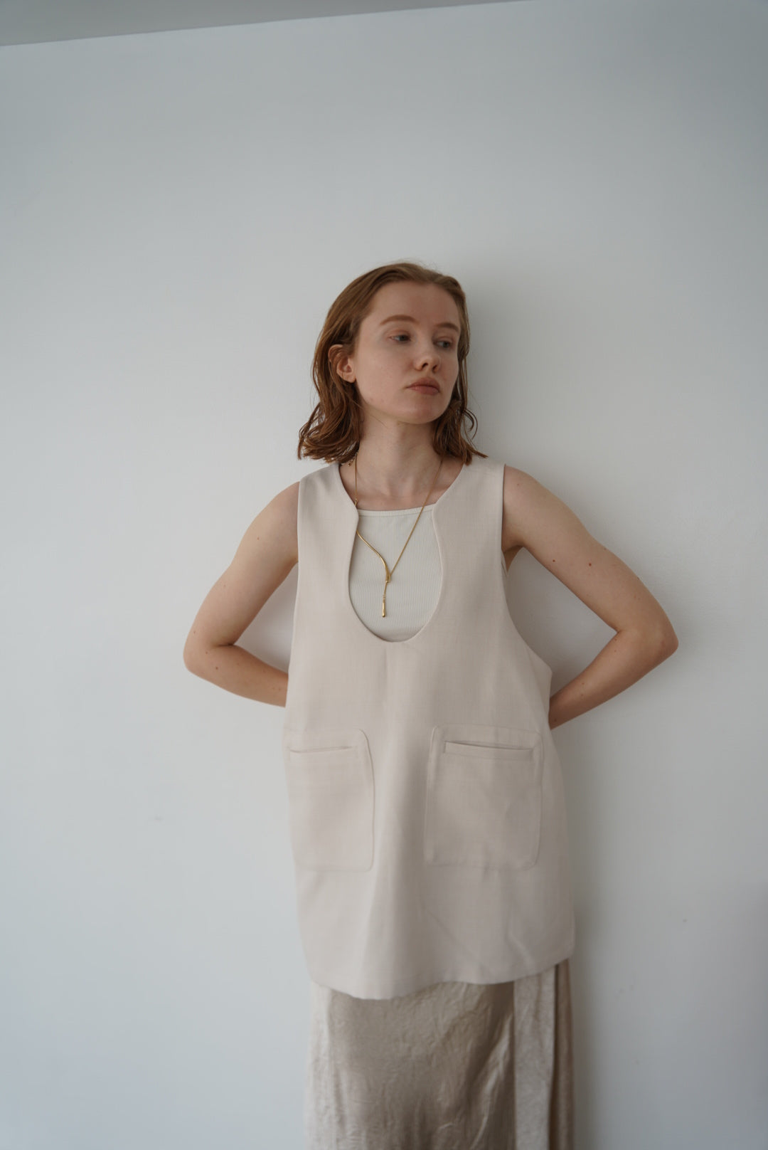Wave neck vest