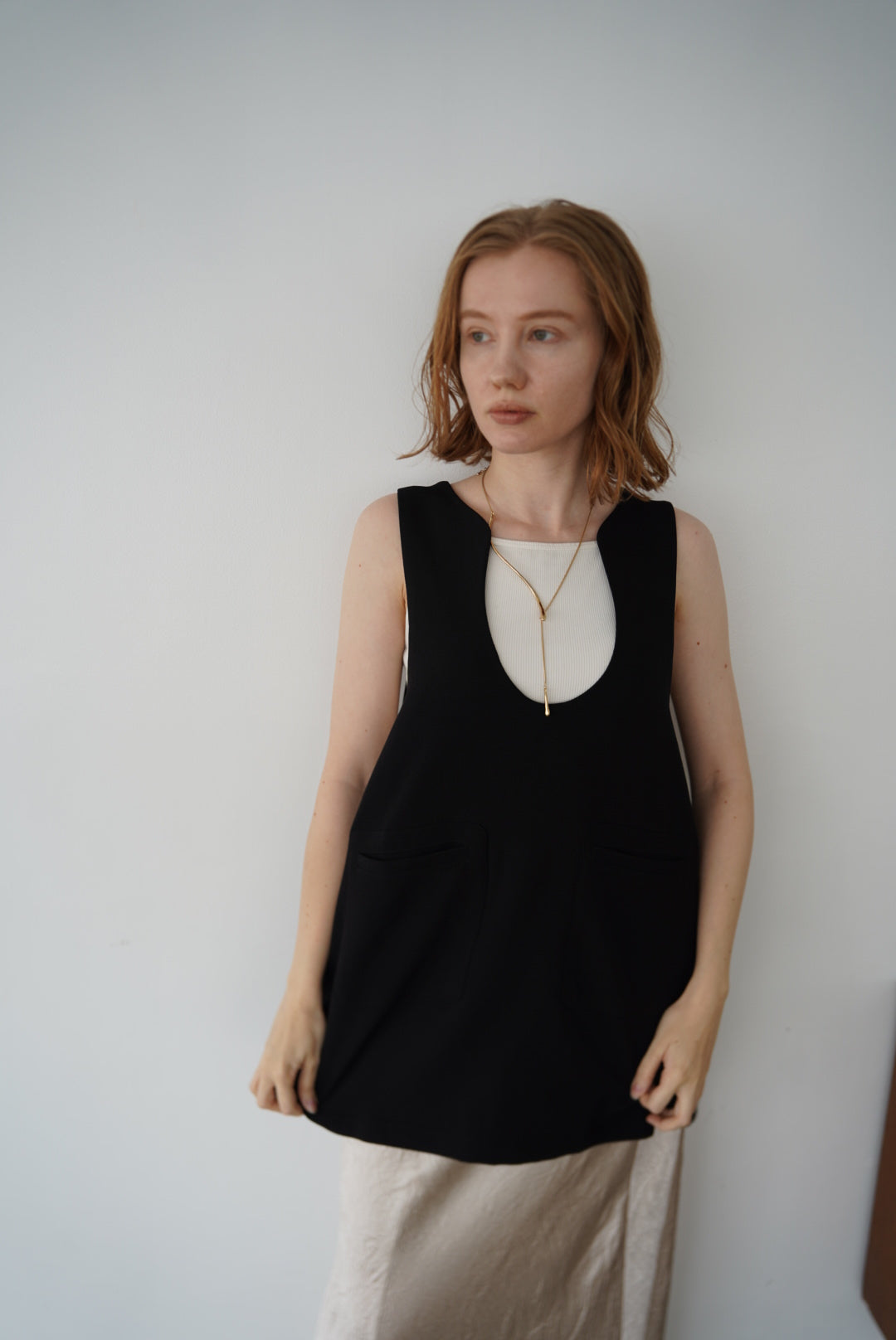 Wave neck vest