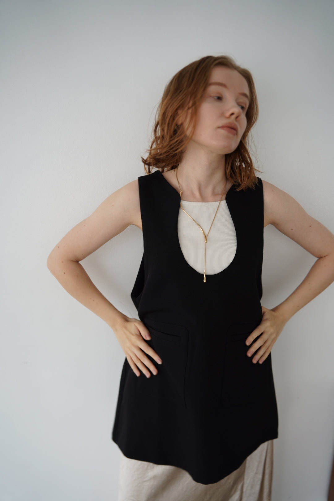 Wave neck vest