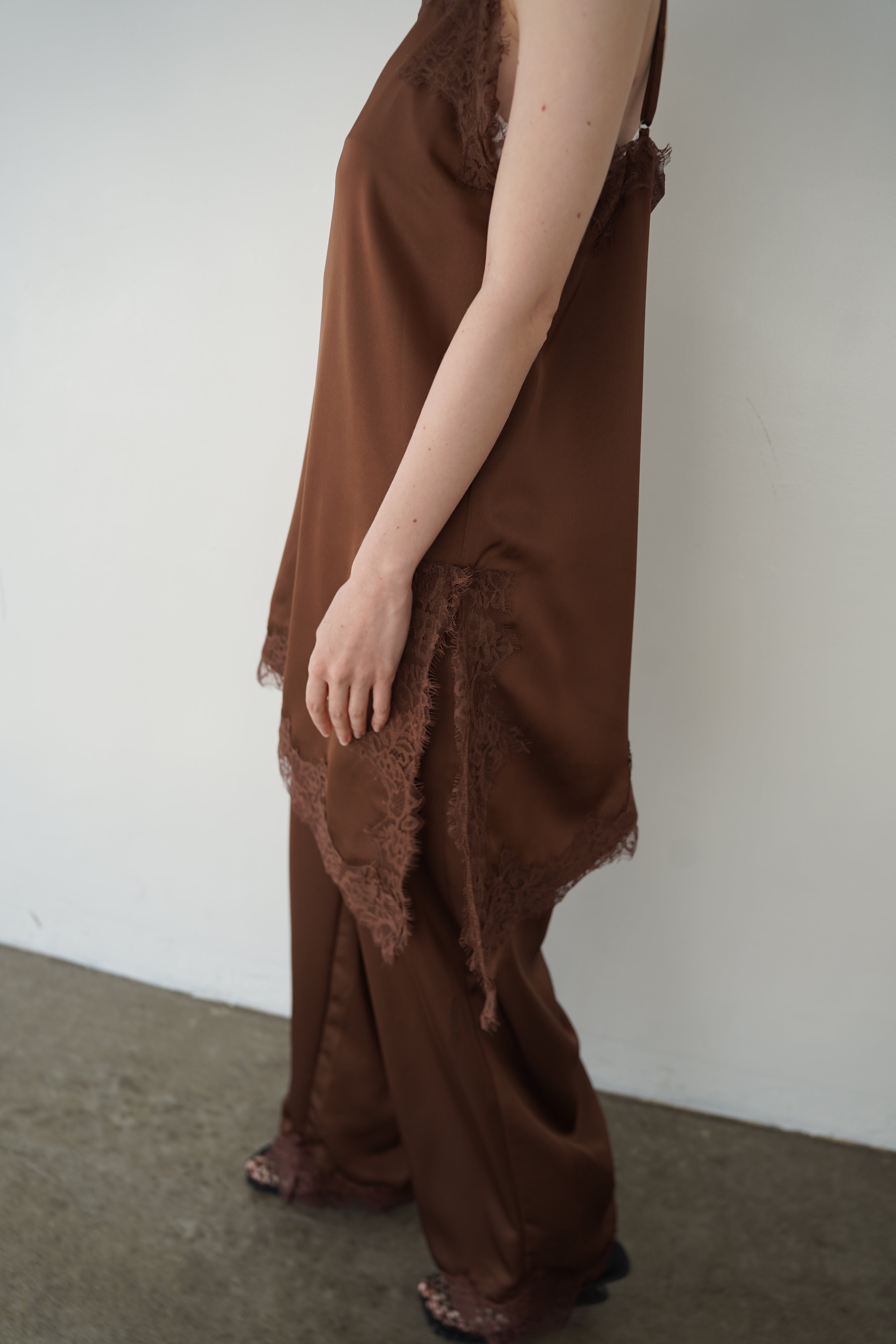 【SET】AJ Asymmetry race camisole