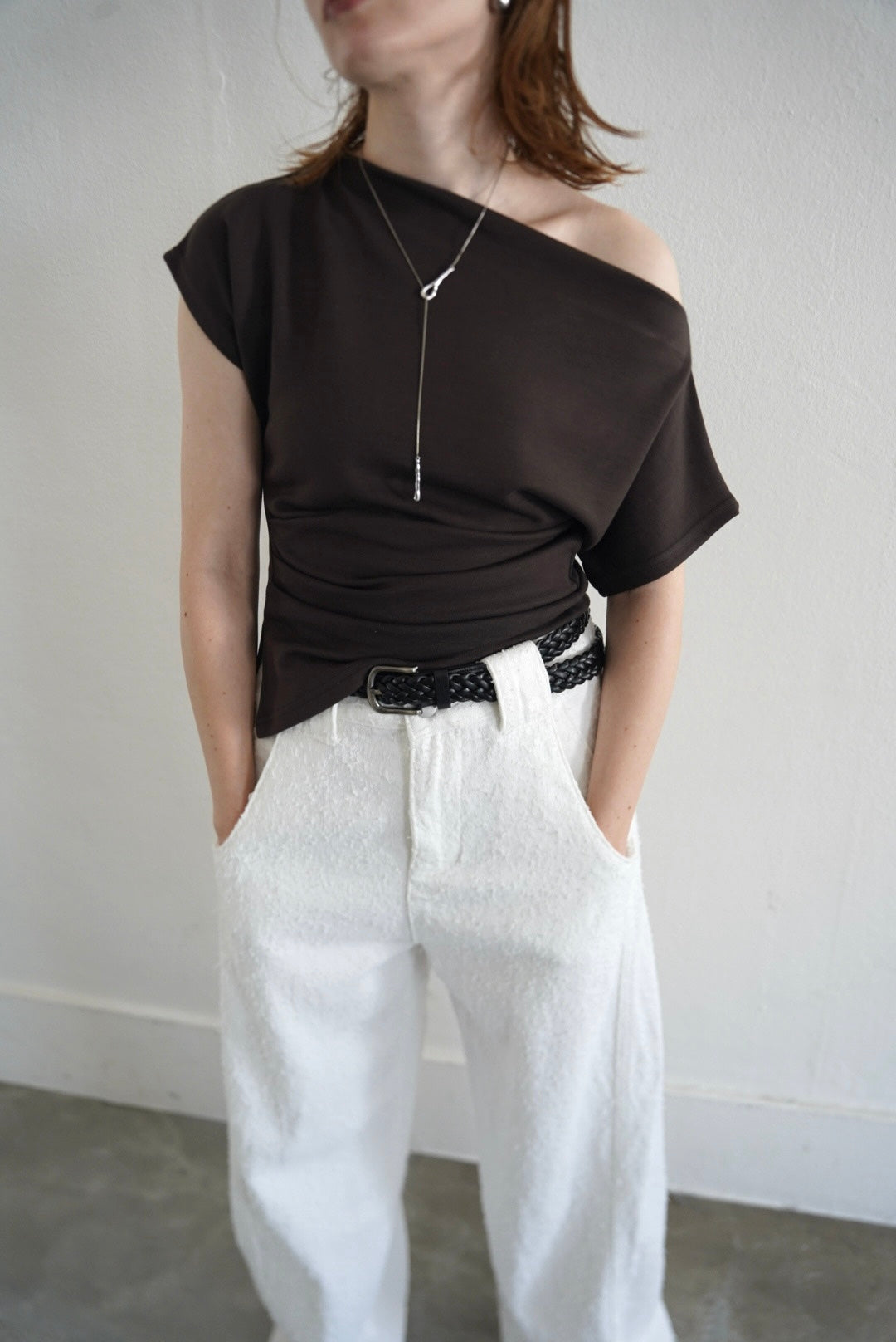 【7月下旬-発送】Unbalance tuck top