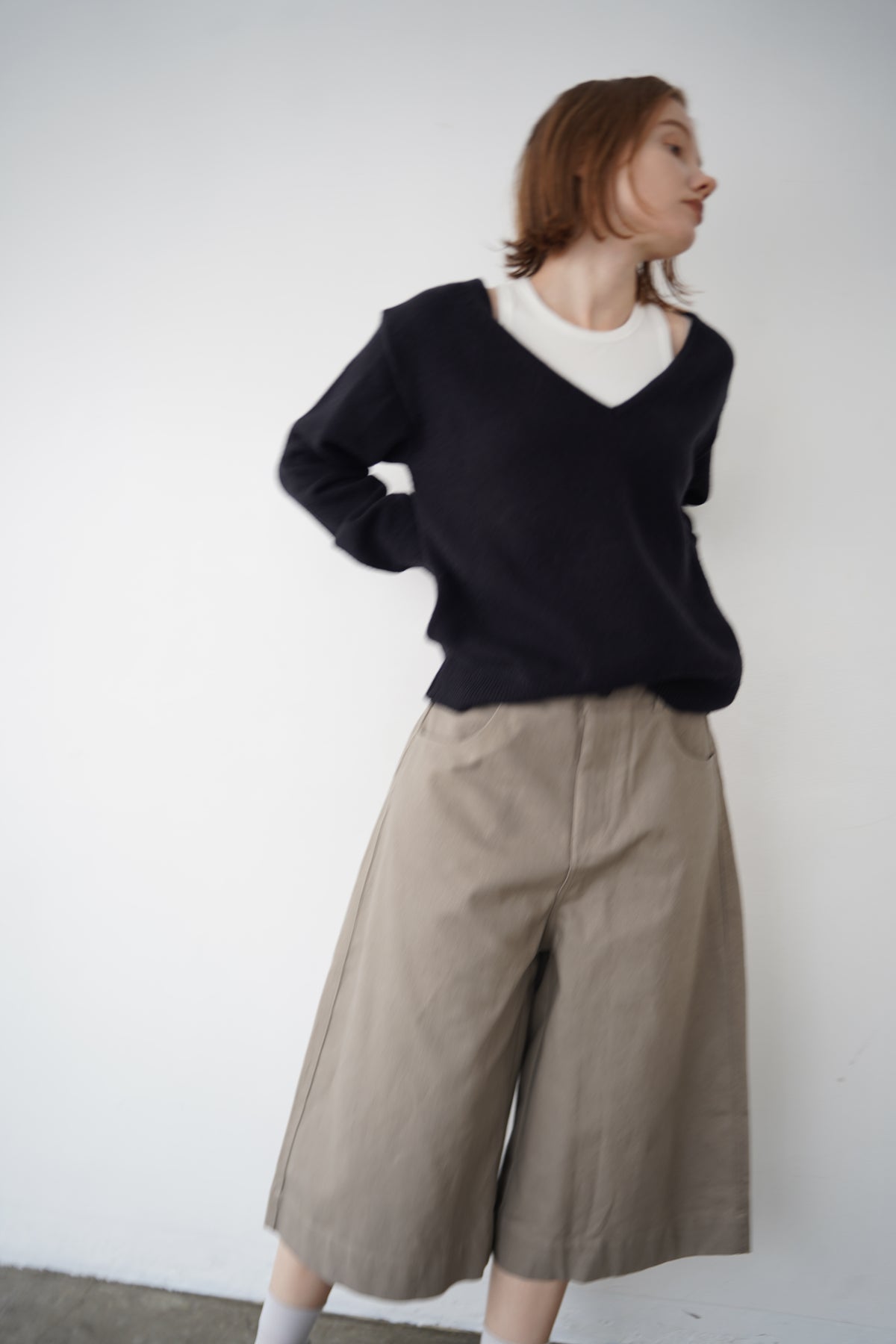 【予約販売】-10月下旬発送-Deep Vneck layered knit SET