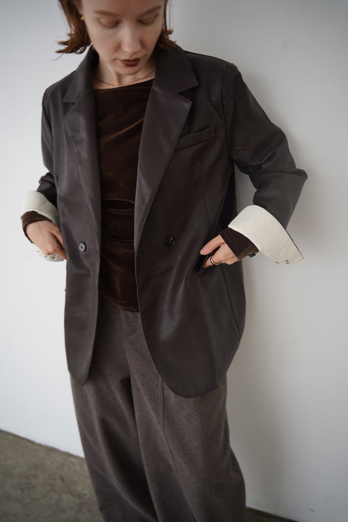 Bi-color cuffs leather jacket