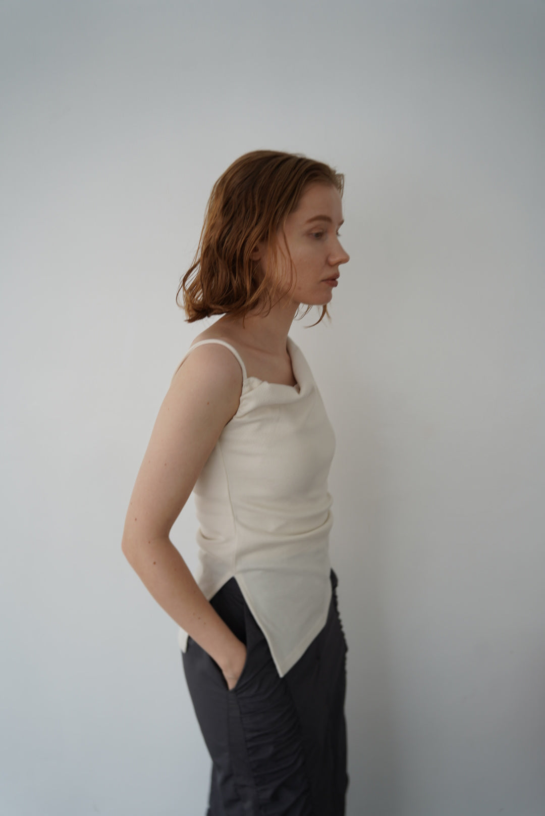 Drape asymmetry top