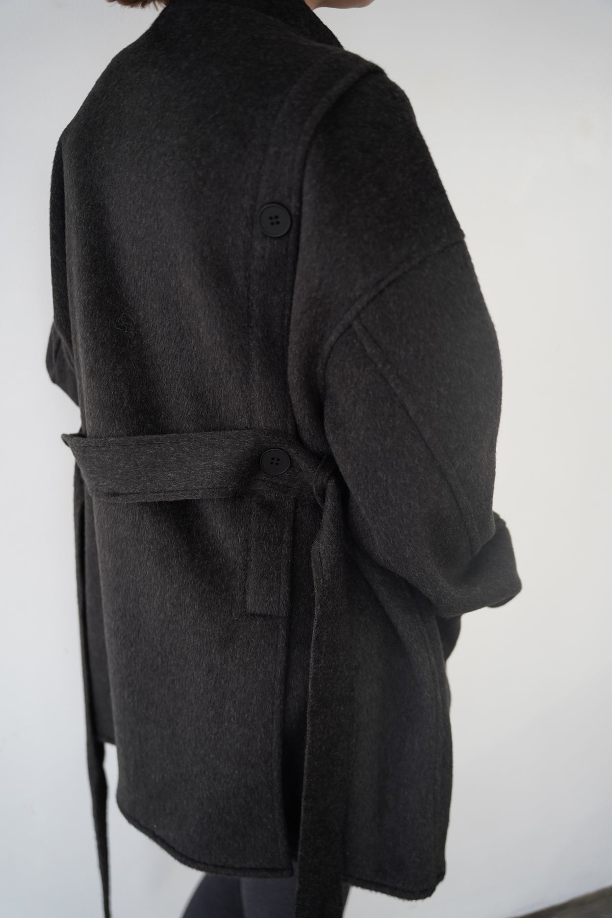 【予約販売】11月中旬発送-Back button stand shaggy coat