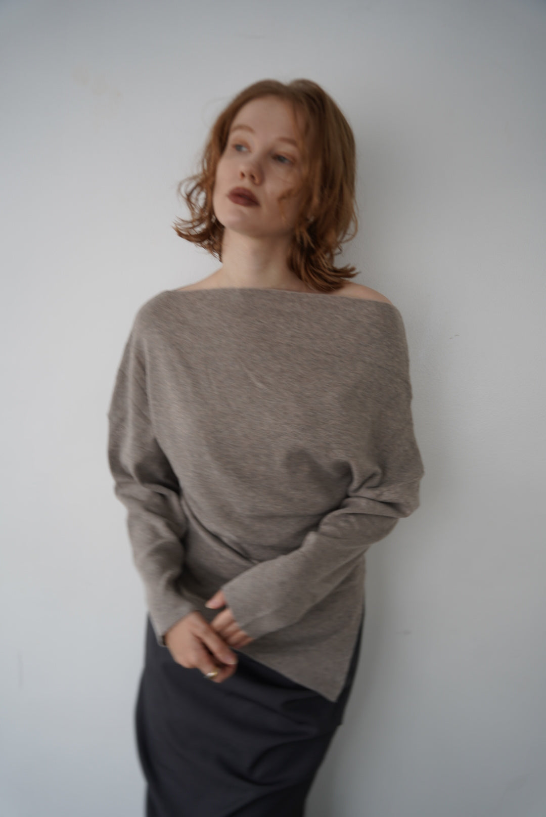 Unbalance knit tops