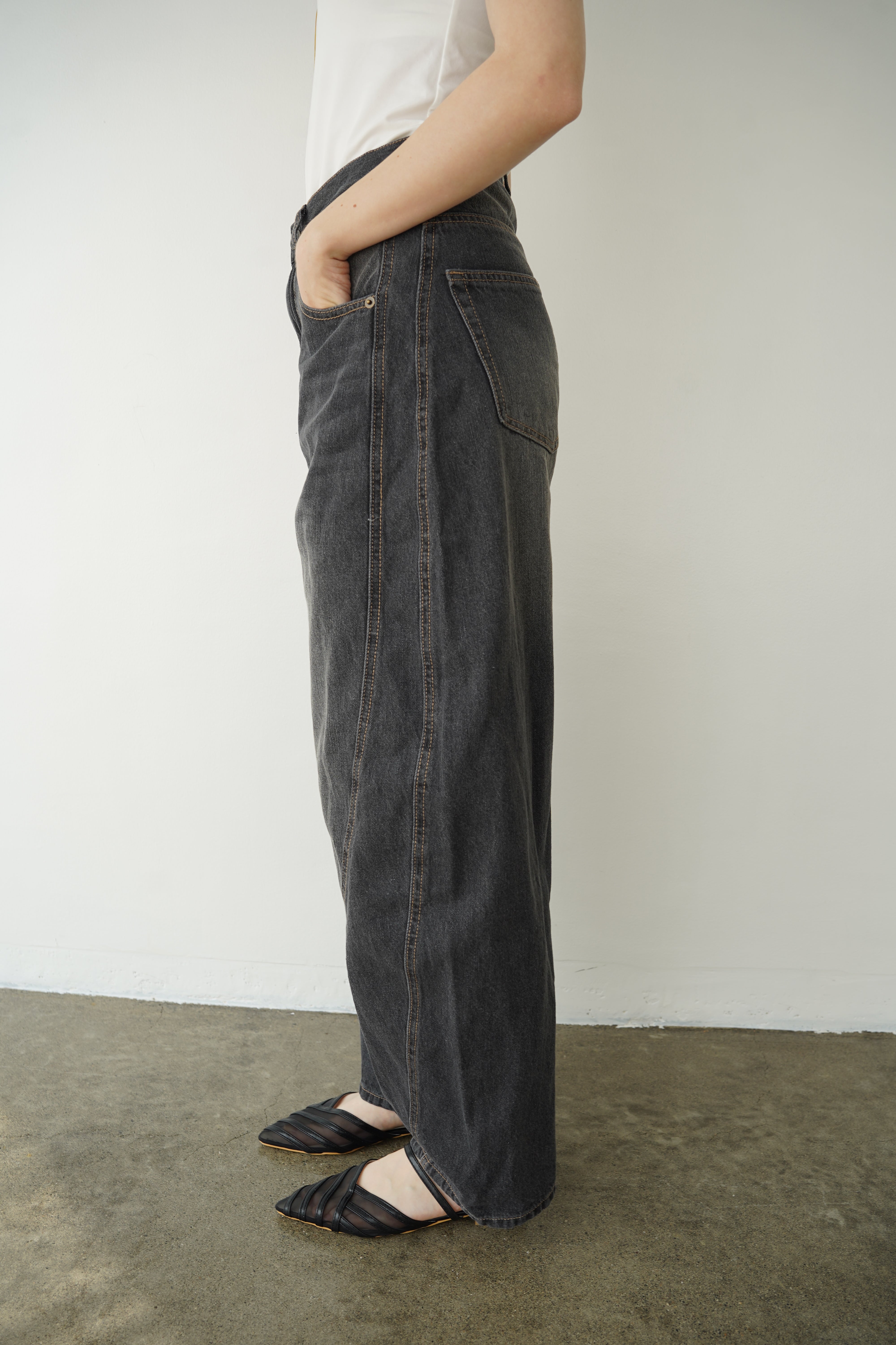 Curve balloon denim pants