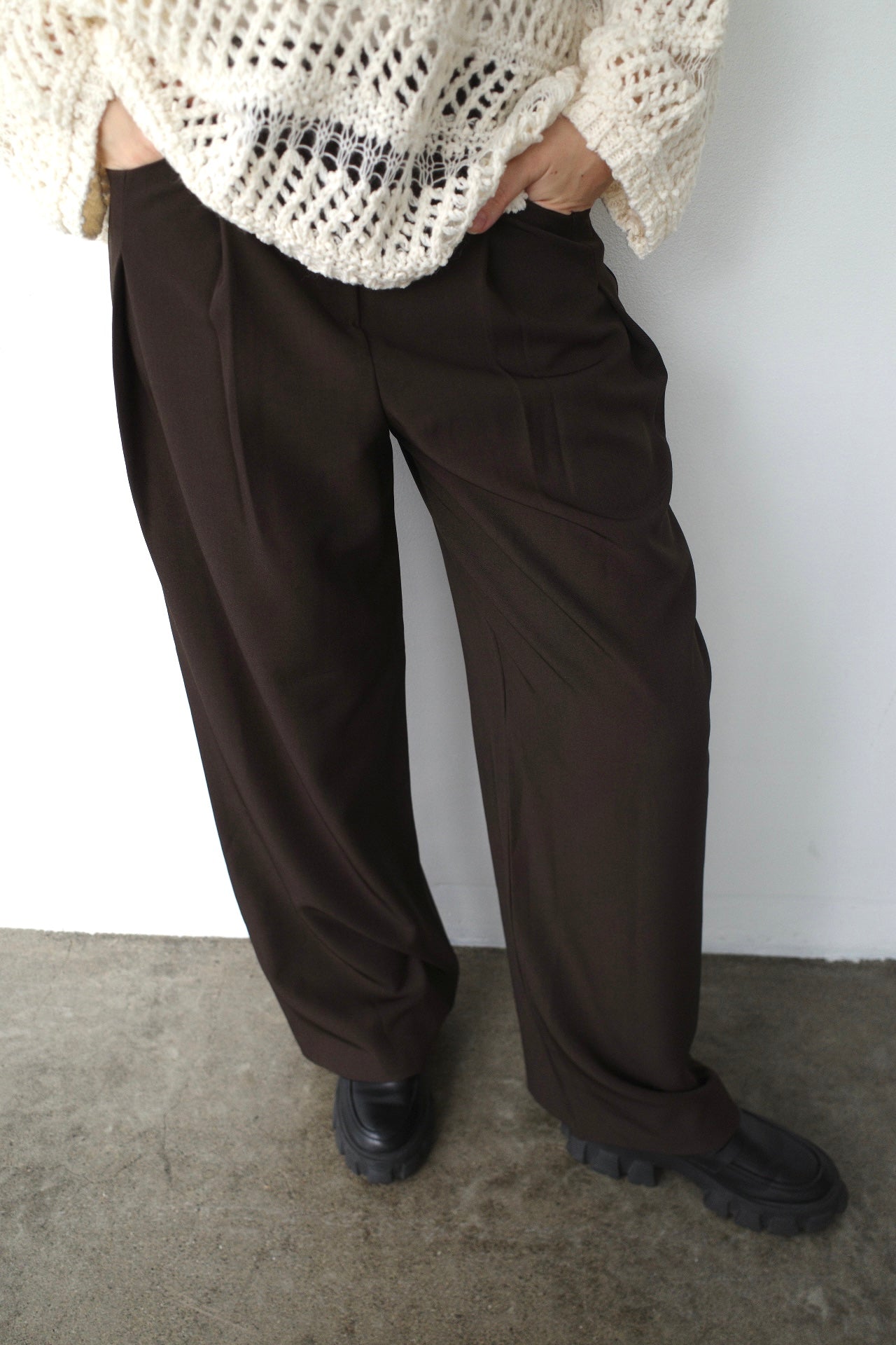 Side pleats slacks pants