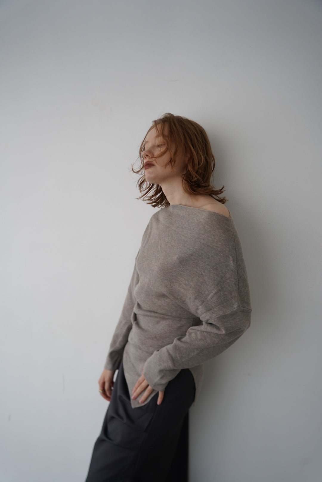 Unbalance knit tops